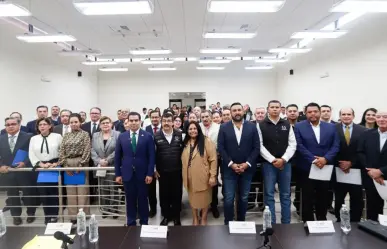 Encuentro de Dámaso Anaya con universitarios en Tampico