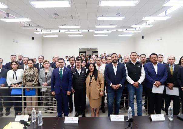 Encuentro de Dámaso Anaya con universitarios en Tampico