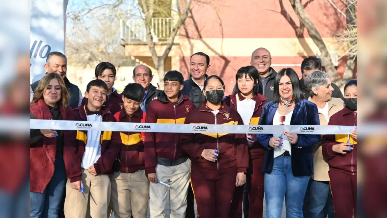 La obra, representa una inversión de 574 mil 550 pesos, y beneficiará a 930 alumnos / Foto: Gobierno Municipal de Acuña