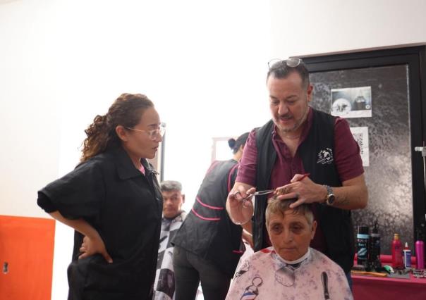 Llevan servicios de corte de cabello a comunidades de Ramos