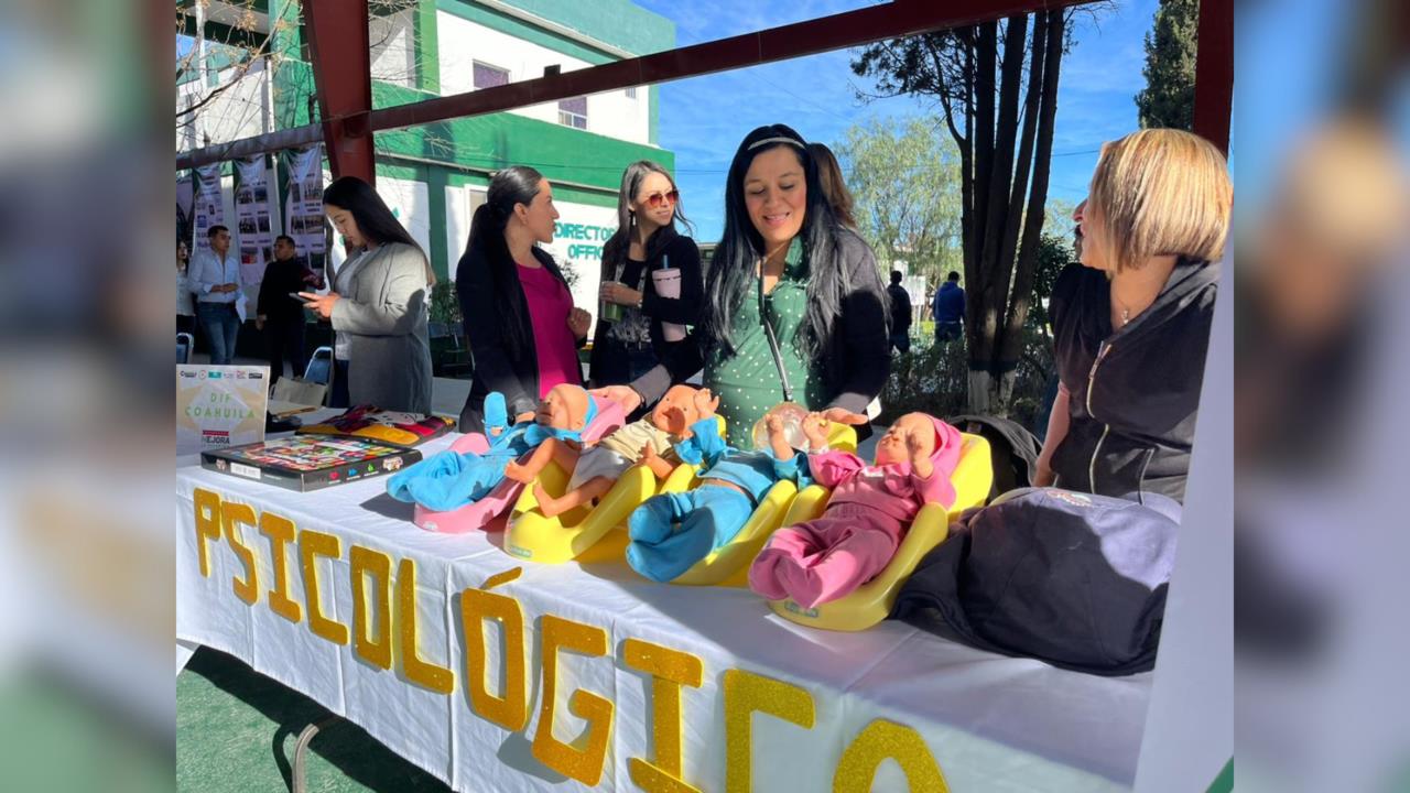 Es una colaboración entre todas las dependencias de gobierno del estado… poder beneficiar a las juventudes con diferentes servicios totalmente gratuitos atención de salud - Iván Terashima / Foto: Marco Juárez