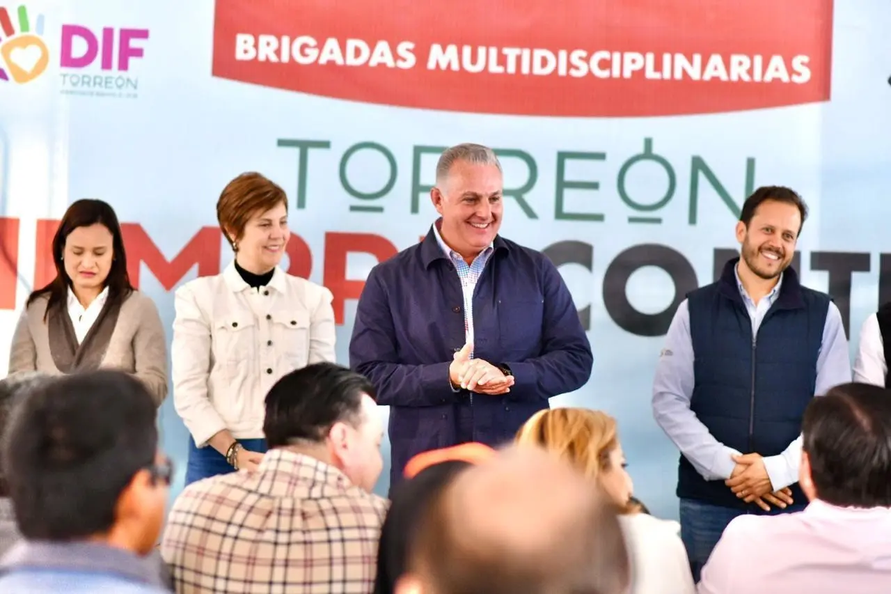 Cepeda González subrayó la importancia de los servicios de salud proporcionados durante la brigada. (Fotografía: Gobierno de Torreón)