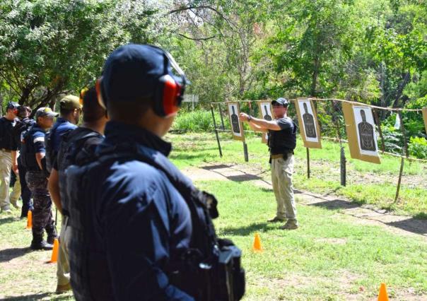 Policía de la Guardia Estatal en Competencia de Tiro Policial