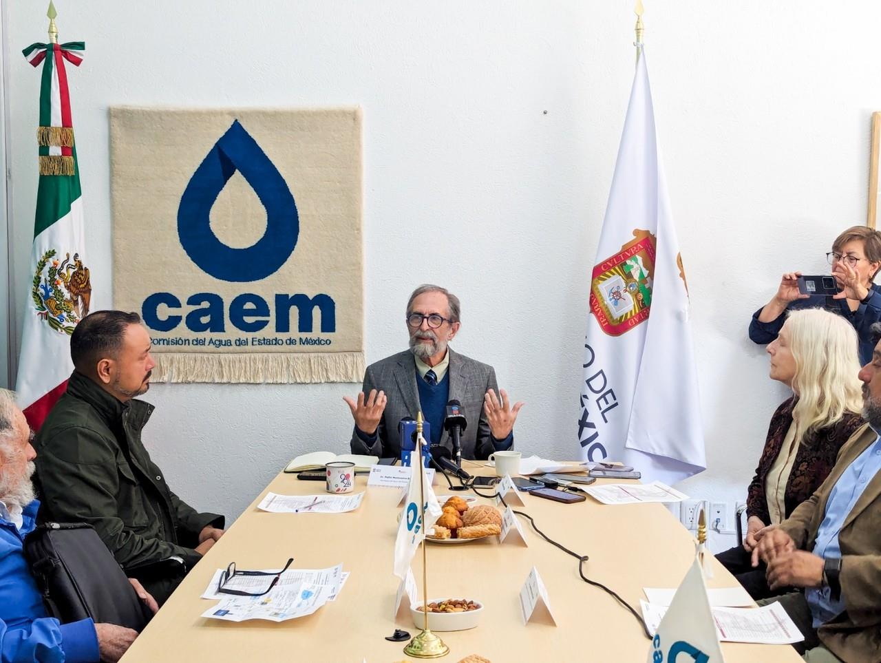 Pedro Moctezuma Barragán, Secretario del Agua estatal y expertos de la máxima casa de estudios. Imagen: GEM