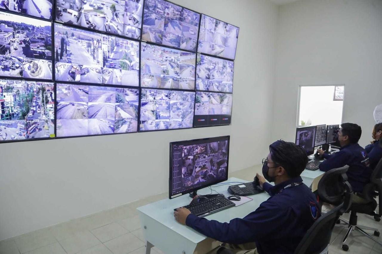 El Centro de Operación de Videovigilancia cuenta con 130 cámaras municipales en operación y 20 estatales. Foto: Gob. Edomex