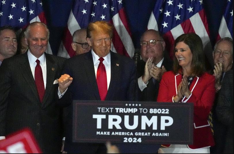 Donald Trump gana primarias republicanas de Carolina del Sur. Foto. AP. Mike Stewart