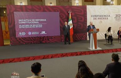 Titular de CFE explica iniciativa sobre industria eléctrica e internet