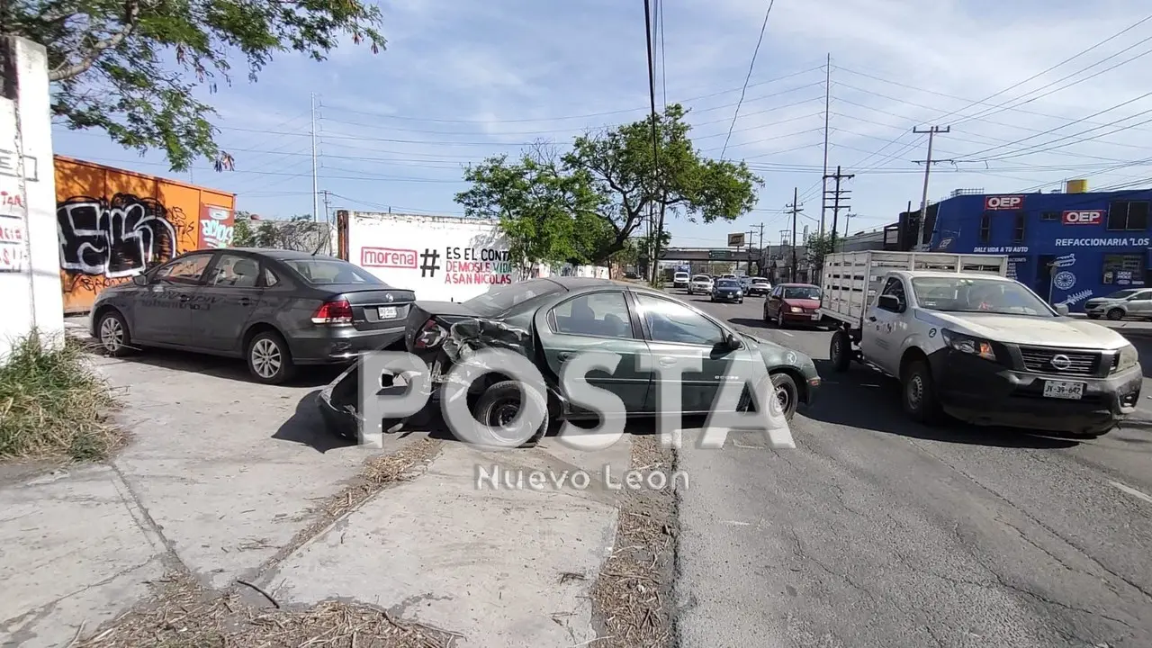 Un motociclista resulta herido en San Nicolás. Fotos. Raymundo Elizalde