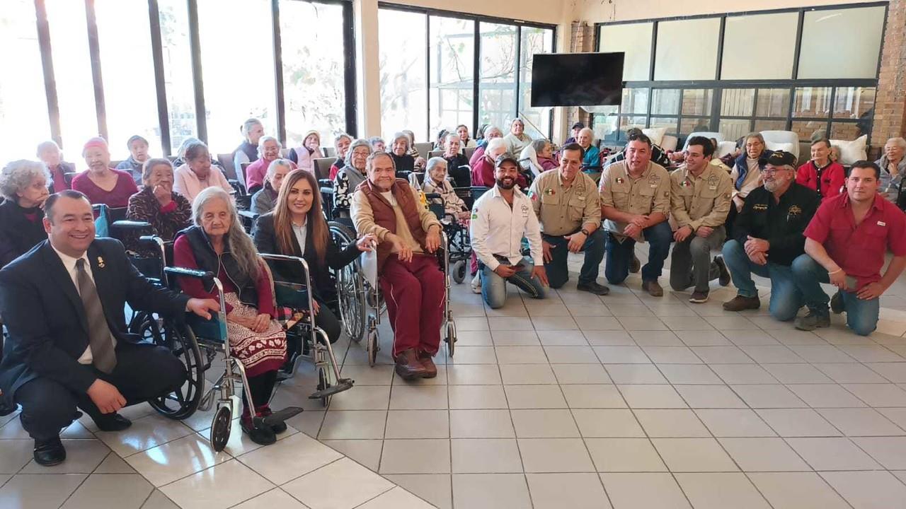 Gracias a lo recaudado del último evento Eleganza Car, se compraron artículos de limpieza de primera necesidad para el hogar. (Fotografía: Claudia Almaraz)