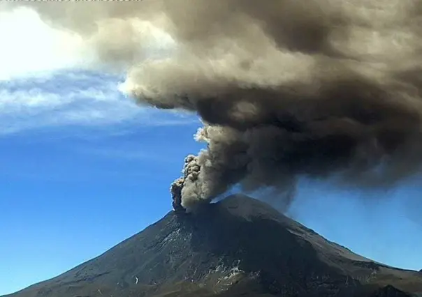 Popocatépetl: suspenden algunos vuelos en el AICM por la actividad volcánica