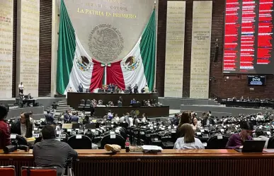 Dejan 19 diputados sus curules en San Lázaro para ir por candidaturas