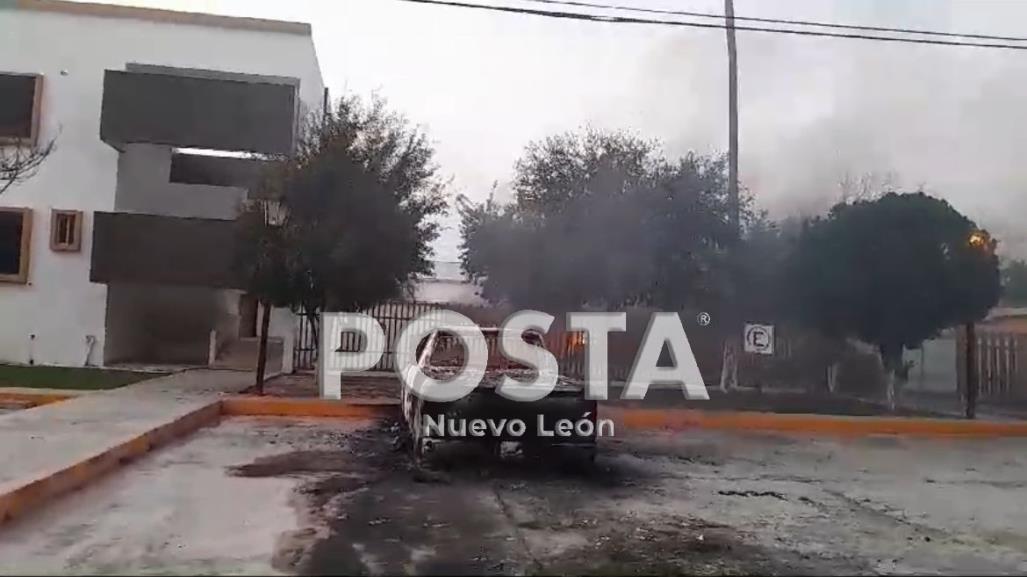 Volvió el terror a Doctor Coss: Incendian ambulancias y alcaldía