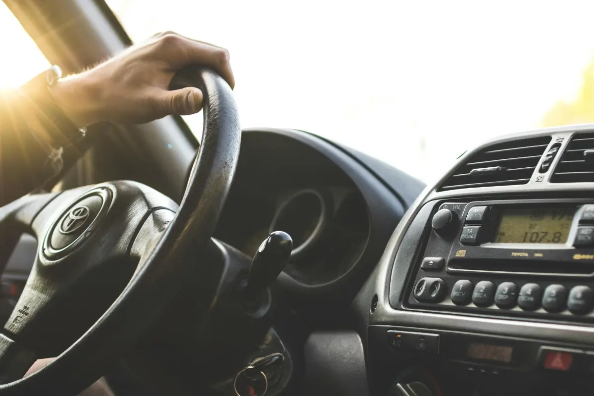 Ángeles Verdes brindan ayuda a automovilistas en caso de emergencia. Foto: Sindre Fs / Pexels