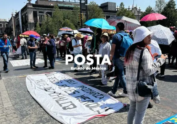 Protestan alumnos y docentes del oriente de Edoméx