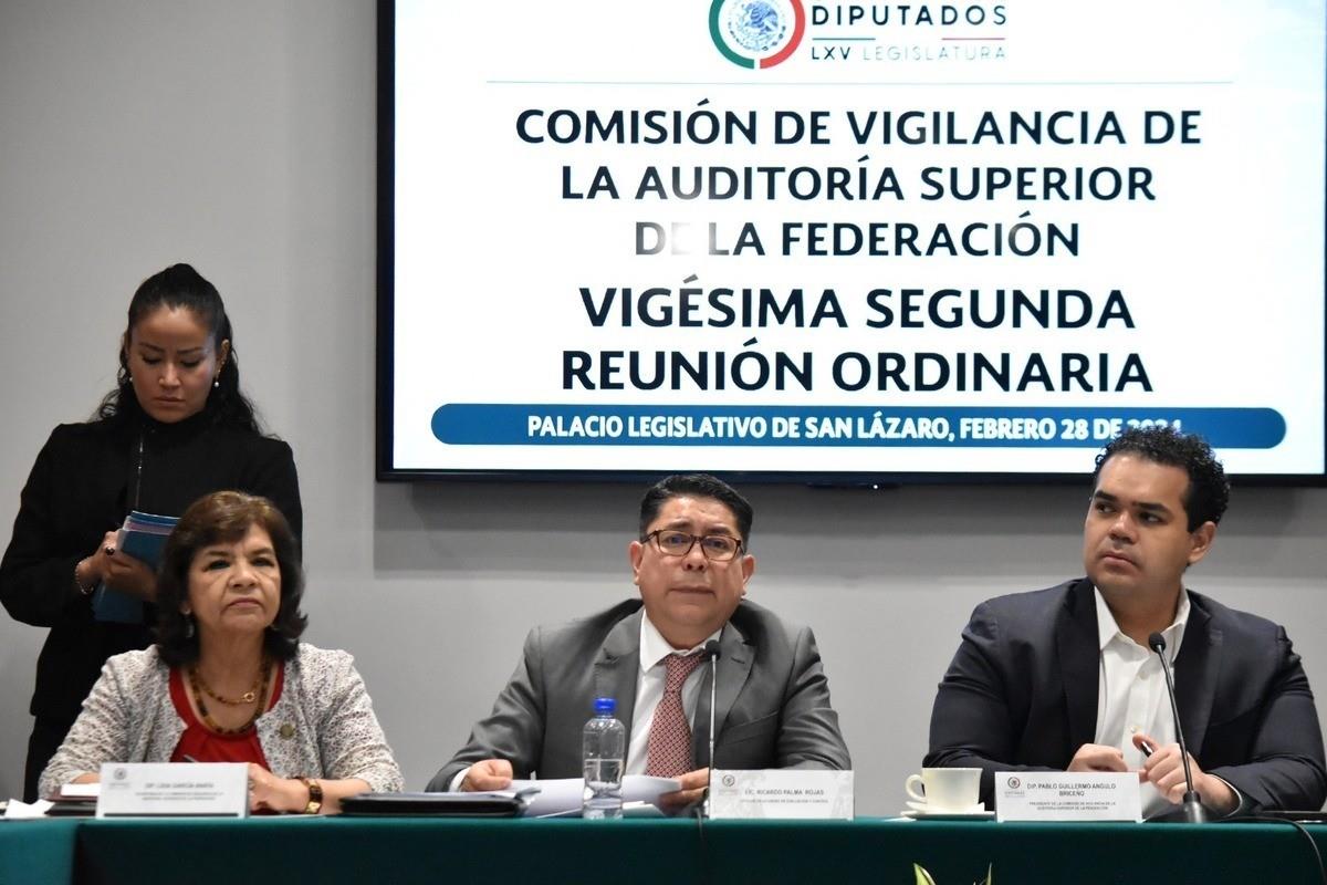 Diputada de Morena exige sanciones a tres estados por irregularidades en gastos.     Foto y  video: H. Cecilia Hdez. Delgadillo