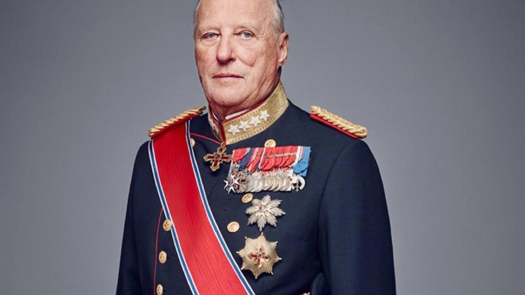 El rey Harald de Noruega, mejora favorablemente ¿Qué enfermedades ha padecido?