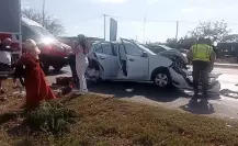 Carambola en Periférico de Mérida deja seis personas heridas