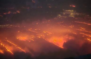 Texas: ¡Incendio calcina más de 4 mil km y ya es el más grande de la historia!