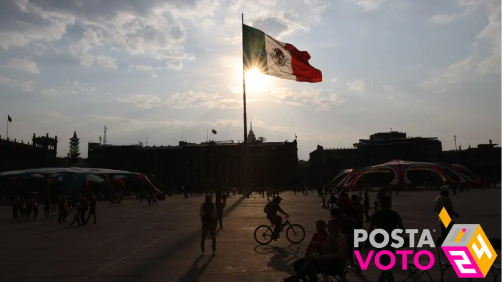 La plaza del Zócalo comienza a llenarse por inicio de campaña de Sheinbaum