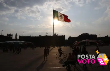 La plaza del Zócalo comienza a llenarse por inicio de campaña de Sheinbaum