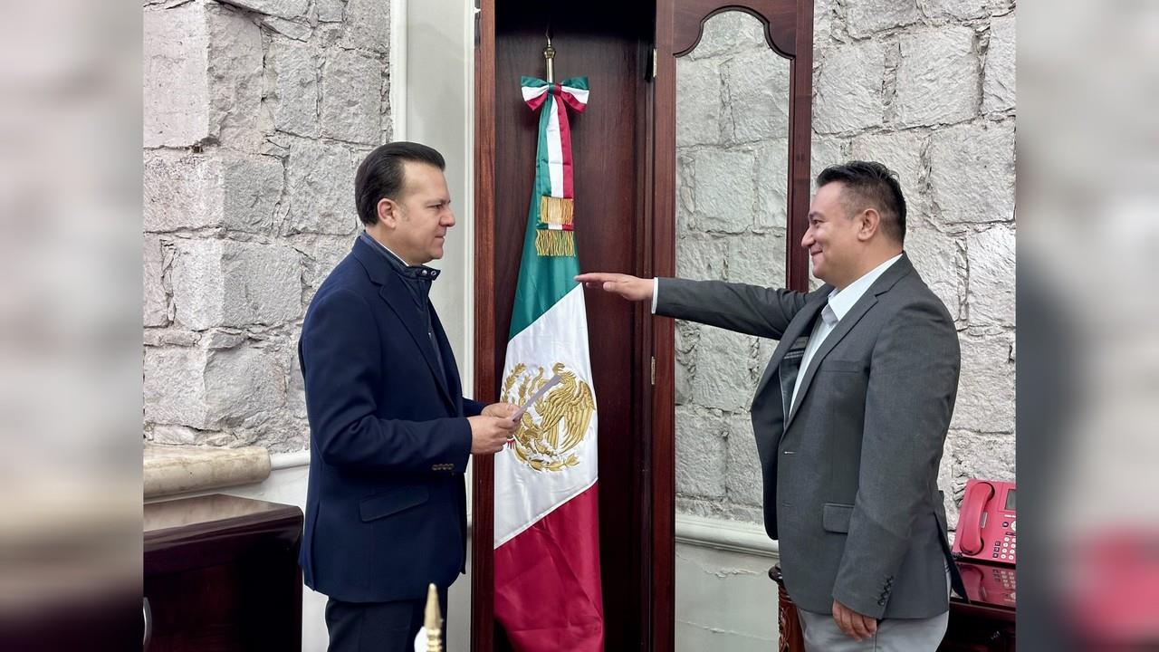 El doctor Moisés Nájera tomó protesta como nuevo secretario de salud. Foto: X/ @EVillegasV.