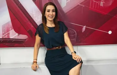 Azucena Uresti y Denise Dresser publican sus números telefónicos