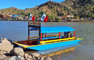 ¡Como en Xochimilco! Construyen trajineras en Heroica Mulegé
