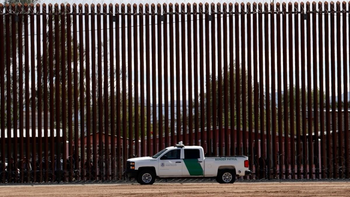 El aumento en los casos de traumatismos relacionados con el muro fronterizo ha sido evidente desde que se elevó su altura bajo la administración de Donald Trump. Foto: Voz de América