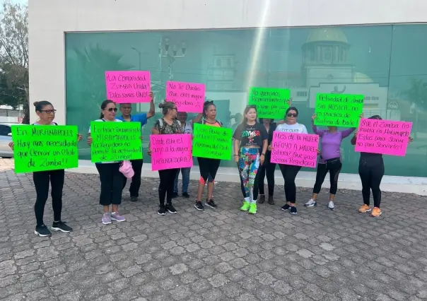 Protestan contra regidora que mandó cerrar negocio “porque no la dejaba dormir