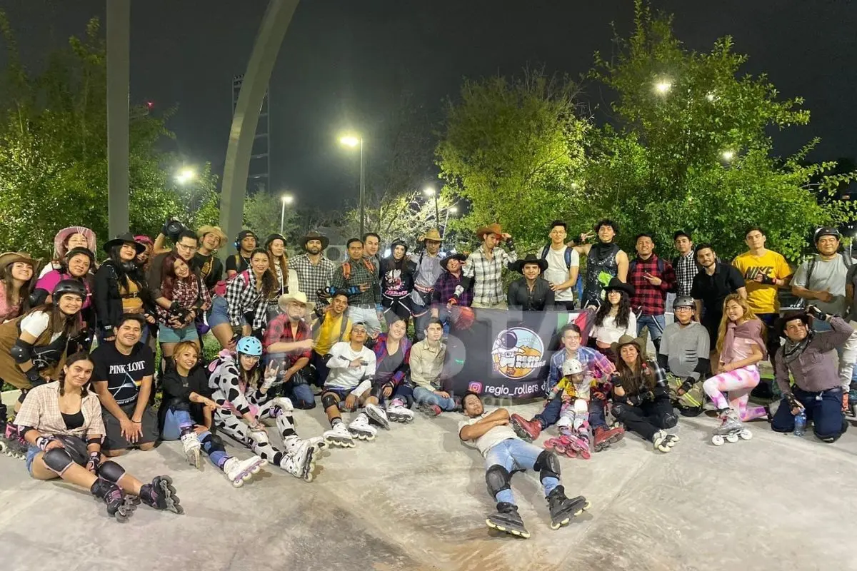 Los trayectos y recorridos de Regio Rollers suelen variar, siendo algunos rumbo al Centro o al Sur de Monterrey. Foto: Pablo González