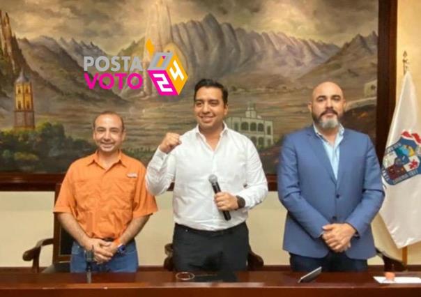 Jesús Nava pide licencia para buscar reelección a la alcaldía de Santa Catarina