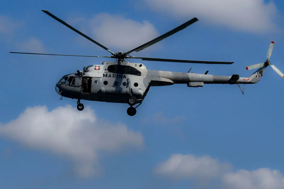 El helicóptero era una unidad aeronaval tipo Panther, en la que viajaban ocho elementos navales. Fuente: X (antes Twitter)/@SEMAR_mx