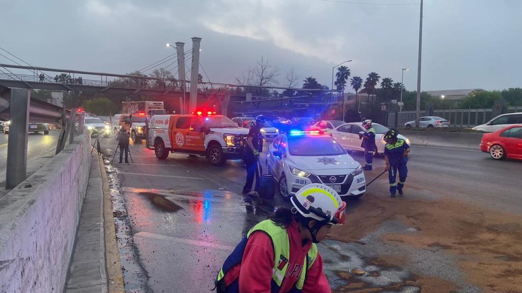 Cierran avenida Nogalar por derrame de diésel