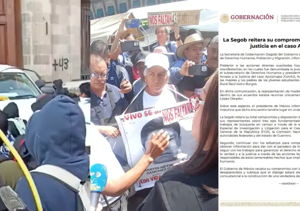 ¿Qué sigue para el caso Ayotzinapa tras derribo de puerta de Palacio Nacional?