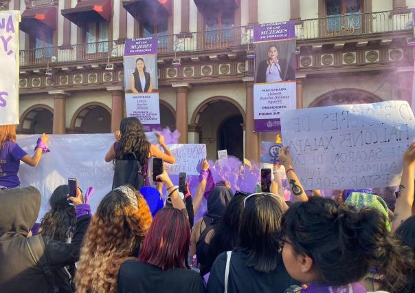 Marcharon más de 5 mil mujeres en Xalapa en la conmemoración del 8M