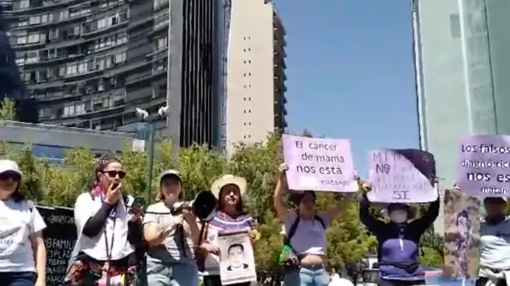 Inicia concentración de mujeres para marcha del 8M en Ciudad de México