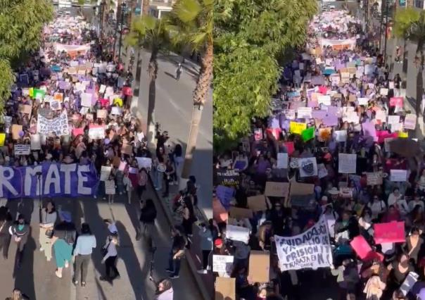 Por las que no están y por las que vienen, marchan duranguenses en 8M