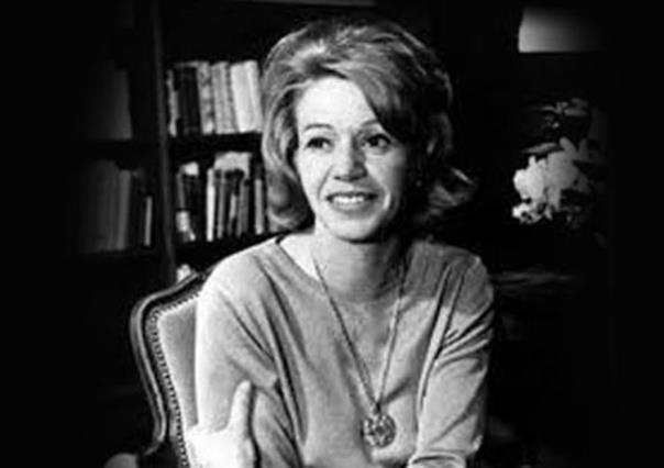 ¿Musas o Creadoras? 5 poetisas latinas que debes conocer