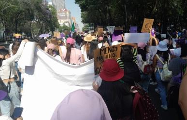 8M: miles de mujeres marchan rumbo al Zócalo de CDMX