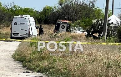 Asesinan a 2 jóvenes a machetazos en Apodaca