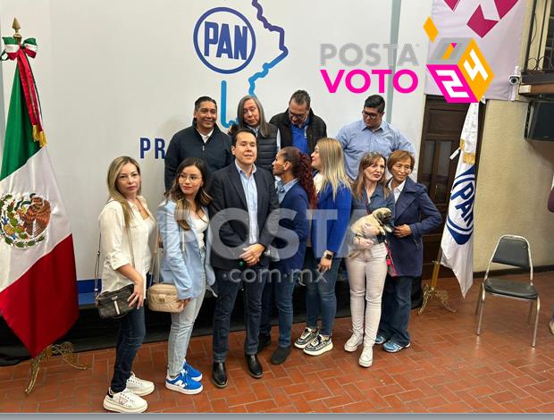 Daniel Carrillo se registró por la alcaldía de San Nicolás. Foto. Jorge López