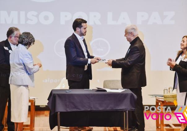 Firma Jorge Álvarez Máynez compromisos por la paz