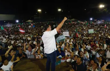 Renán Barrera Concha se compromete a trabajar unidos con el sector magisterial