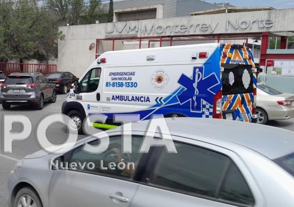 Reportan hombres armados en exterior de la UVM en San Nicolás