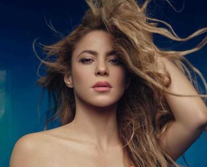 ¡Shakira y Grupo Frontera hacen homenaje al regional mexicano!