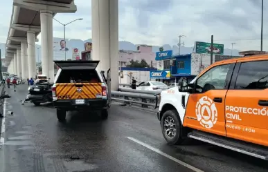 Cierran circulación de Félix U. Gómez al norte por choque en la colonia Terminal