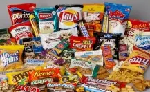 ¡Van contra frituras! California prohibiría comida chatarra en escuelas