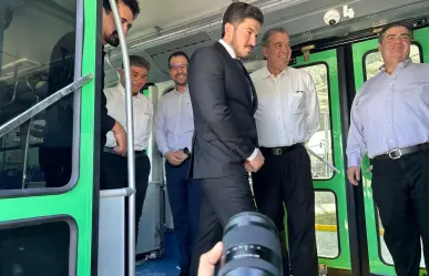 Entran en operación 21 camiones de Transmetro eléctricos