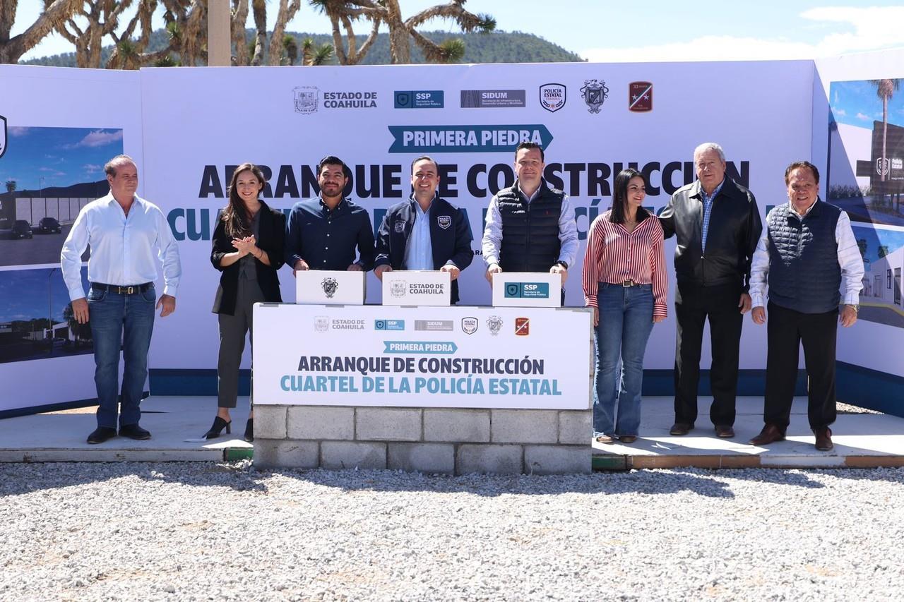 El gobernador visitó el lugar donde estará el cuartel para la Policía Estatal. (Fotografía: Gobierno de Coahuila)