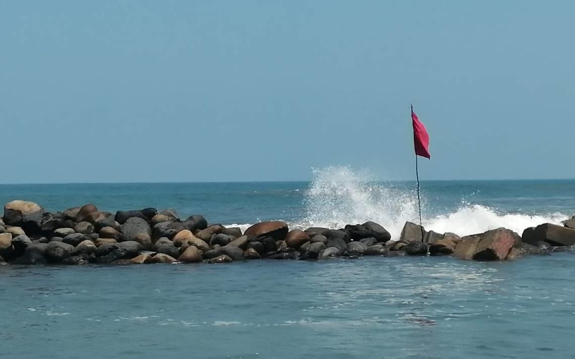 5 consejos para ingresar al mar de forma segura este puente. I Foto: Diario del Sur.